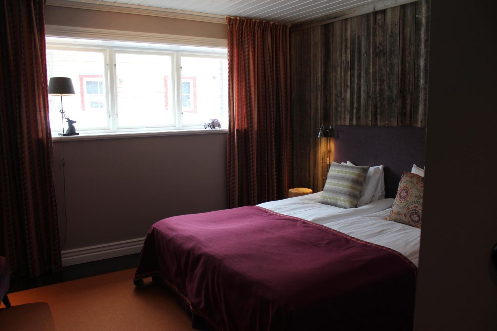 Olarsgarden Hotell Lindvallen Exterior foto