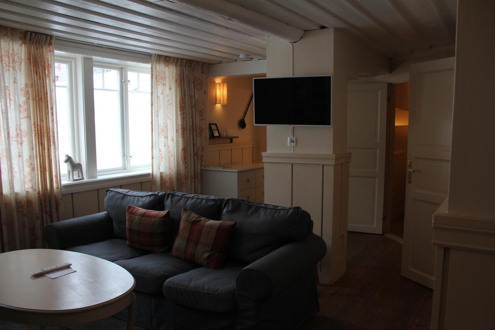 Olarsgarden Hotell Lindvallen Exterior foto