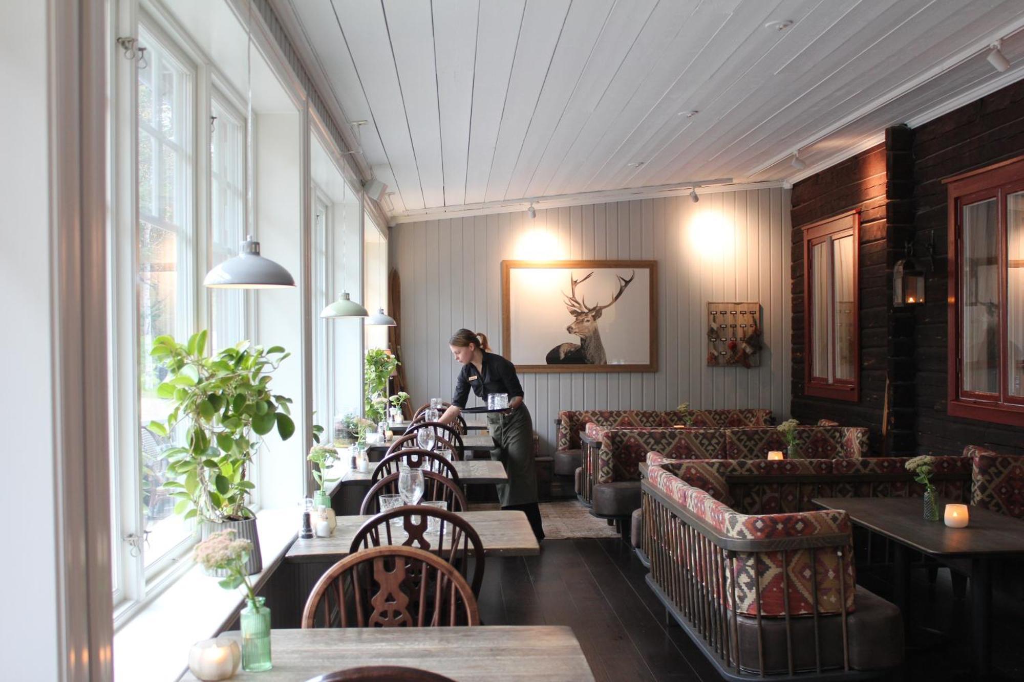 Olarsgarden Hotell Lindvallen Exterior foto
