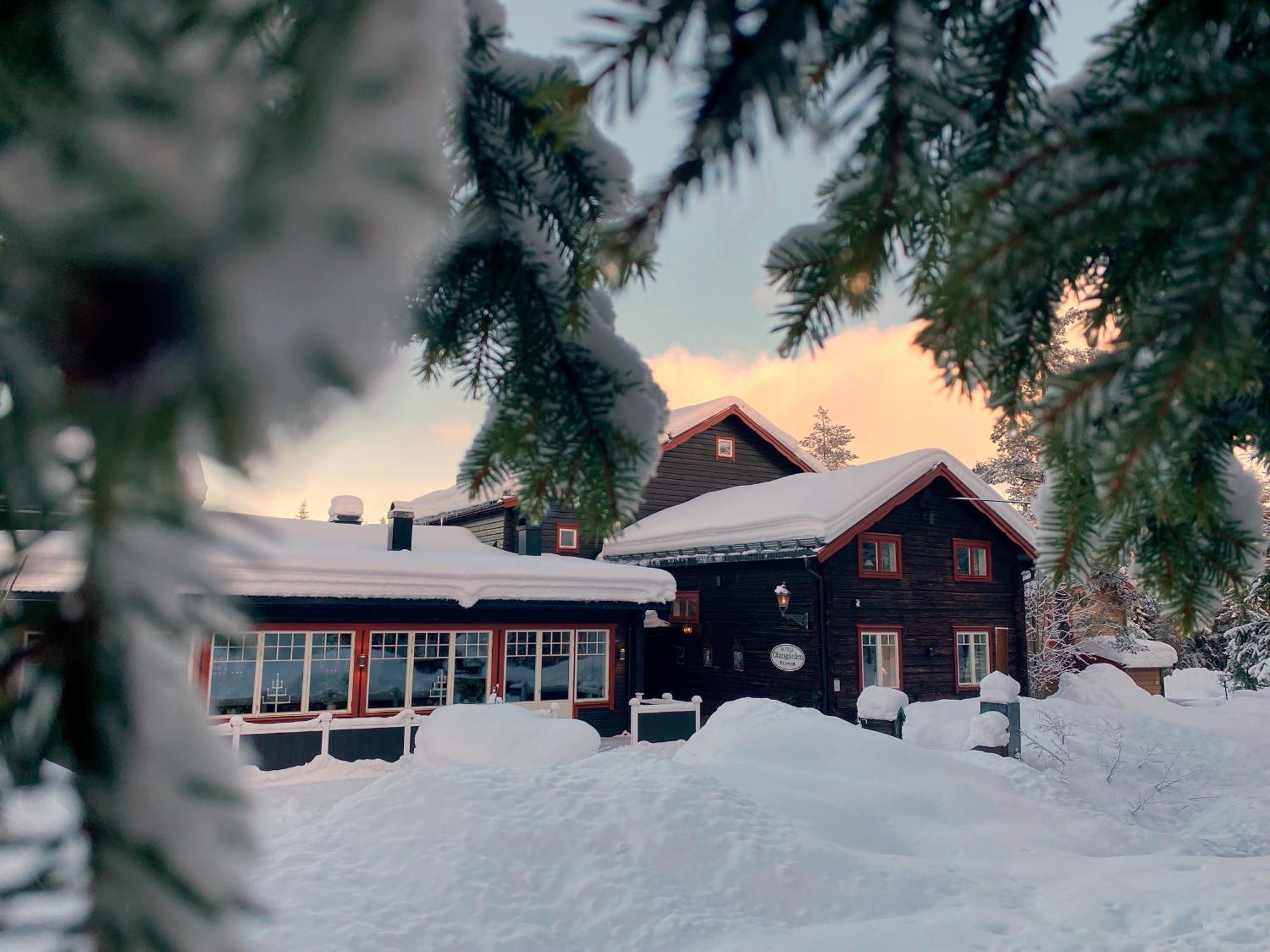 Olarsgarden Hotell Lindvallen Exterior foto